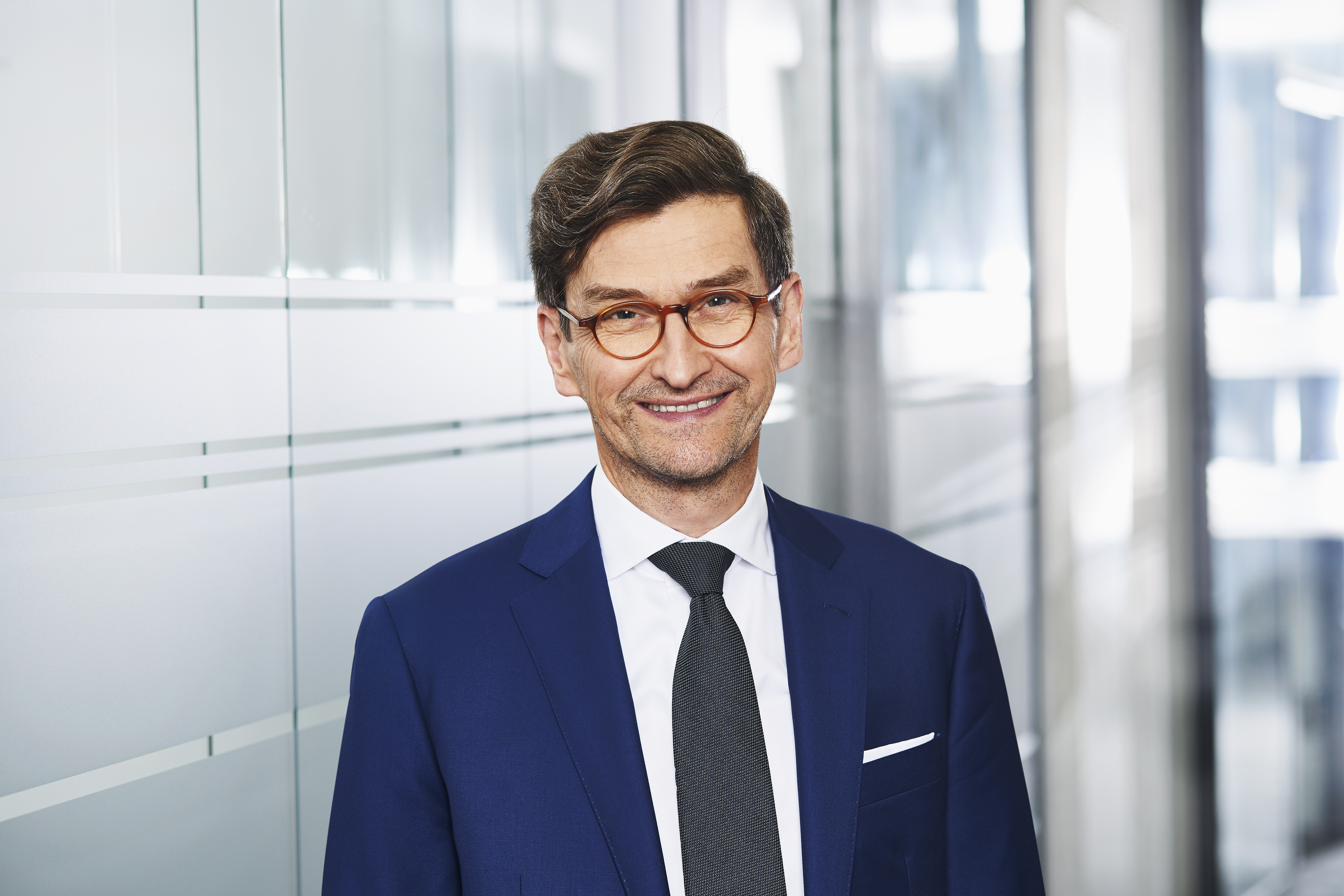 Dr. Gerhard Kebbel